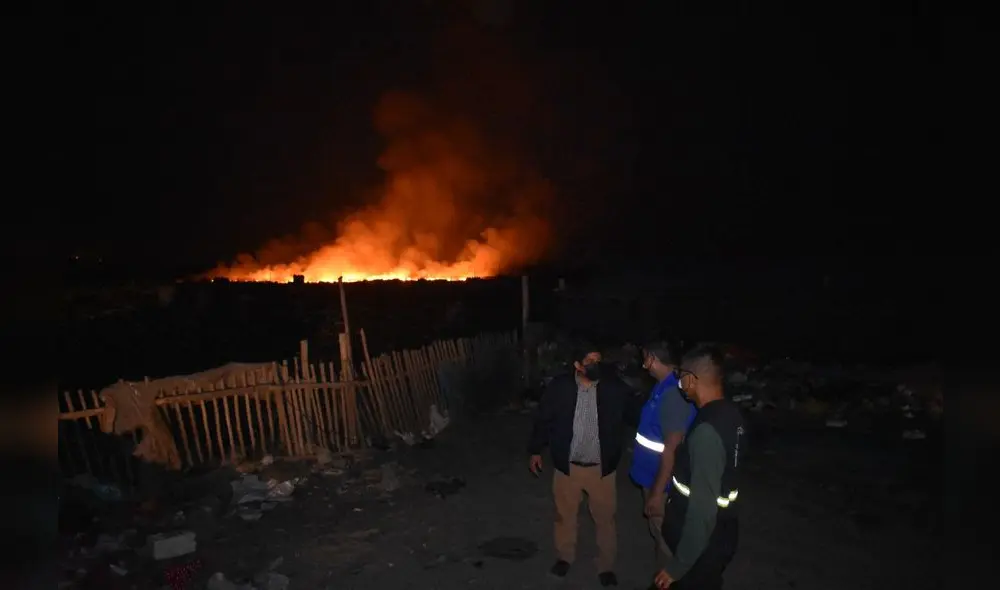 Quema de basura causa afecciones respiratorias a vecinos. Foto: Segat