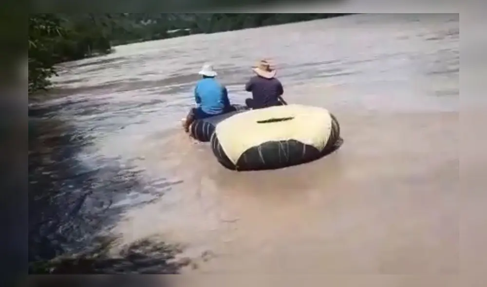 Con balsas buscaron cuerpo de policía en el río Marañón. Foto: captura video C. V. Con balsas buscaron cuerpo de policía en el río Marañón. Foto: captura video C. V.