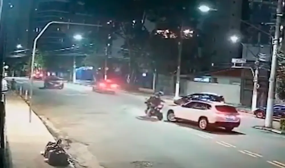 Todavía no se conoce el estado de salud de los presuntos delincuentes. Foto: captura de video / Twitter Todavía no se conoce el estado de salud de los presuntos delincuentes. Foto: captura de video / Twitter