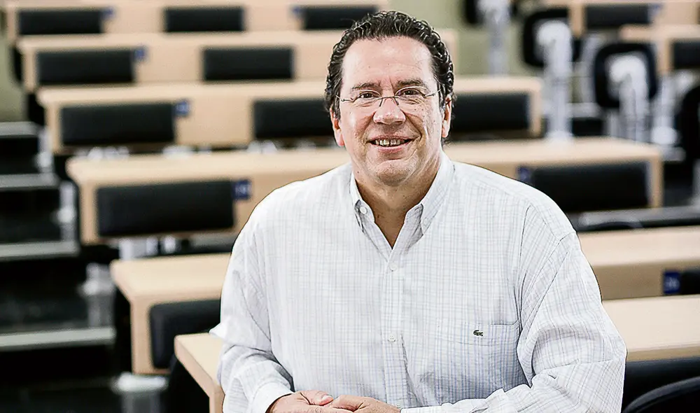 Reflexiones. Garatea considera que se confunde autonomía universitaria con autarquía. Foto: Antonio Melgarejo/La República Reflexiones. Garatea considera que se confunde autonomía universitaria con autarquía. Foto: Antonio Melgarejo/La República