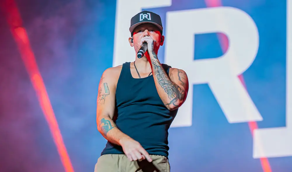 Residente envió un mensaje a la comunidad latinoamericana y aprovechó en generar polémica con sus indirectas sobre su Bizarrap. Foto: Vive Latino/Twitter