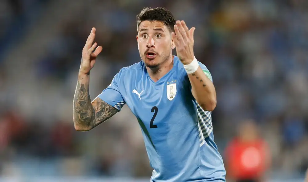 Referentes de Uruguay, como Suárez y Cavani, perdieron la titularidad en sus clubes. Foto: AFP Referentes de Uruguay, como Suárez y Cavani, perdieron la titularidad en sus clubes. Foto: AFP