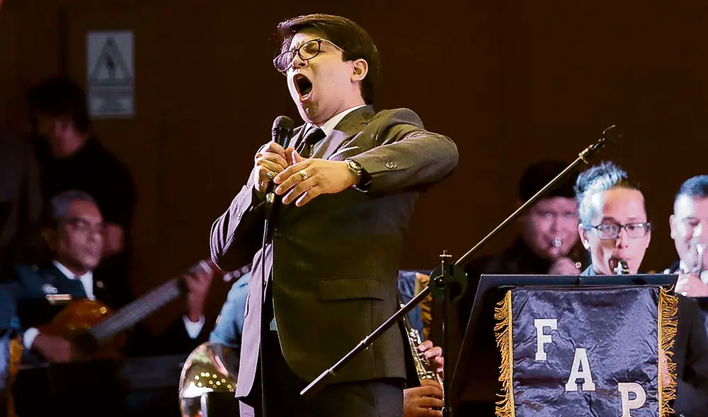 Esfuerzo. Iván Ayón-Rivas radica en Italia desde el 2015 para continuar con sus estudios, donde ganó diversos premios. Foto: Gerardo Marín/La República Esfuerzo. Iván Ayón-Rivas radica en Italia desde el 2015 para continuar con sus estudios, donde ganó diversos premios. Foto: Gerardo Marín/La República