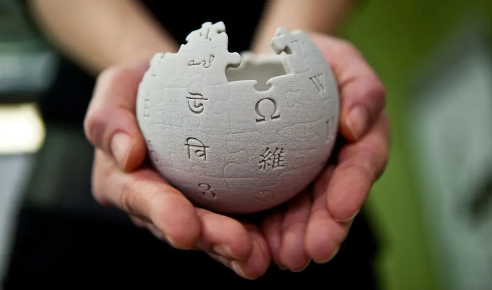 Wikipedia sigue vigente en el país de Vladímir Putin, pero ya existen amenazas de un posible bloqueo. Foto: Xataka