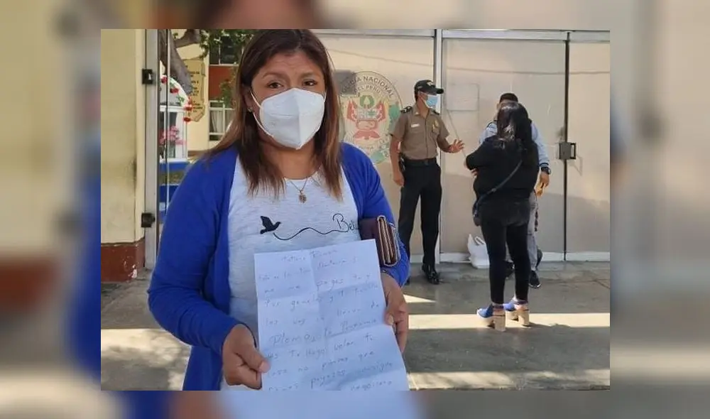 En el papel le dejaron número de teléfono para que se contacte con los delincuentes. Foto: C. T.