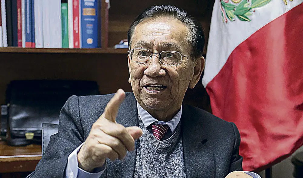 Omisiones. Balcázar interpreta la ley en forma incorrecta. Foto: difusión Omisiones. Balcázar interpreta la ley en forma incorrecta. Foto: difusión