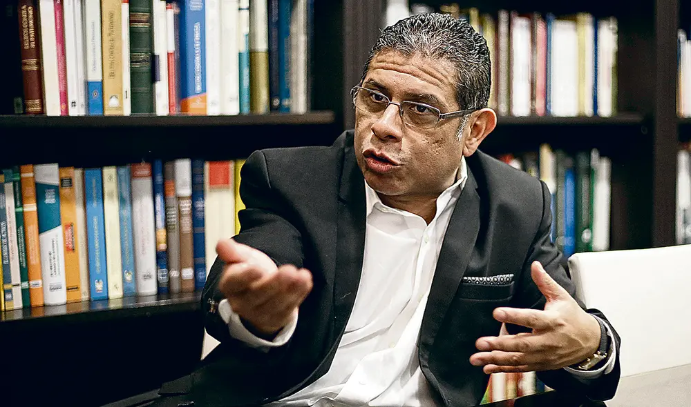 Reacción. Azabache sostiene que si bien la idea de las firmas presenta límites prácticos, puede activar a los ciudadanos. Foto: difusión Reacción. Azabache sostiene que si bien la idea de las firmas presenta límites prácticos, puede activar a los ciudadanos. Foto: difusión