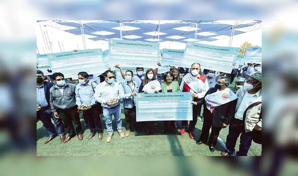 Dieron cheques en etapa 4. Foto: La República