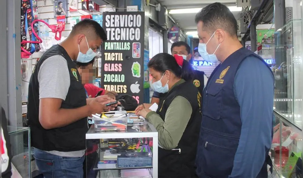 Fiscales iniciarán las investigaciones en contra de los propietarios y vendedores de dichos celulares. Foto. Ministerio Público Cajamarca Fiscales iniciarán las investigaciones en contra de los propietarios y vendedores de dichos celulares. Foto. Ministerio Público Cajamarca