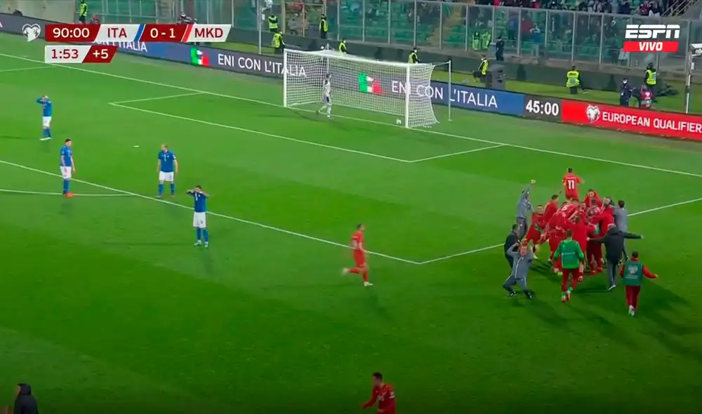 Italia se quedó sin Mundial por este golazo de Macedonia del Norte al final del partido. Foto: captura ESPN