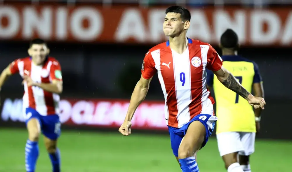 Paraguay sorprende y gana 2-0 a Ecaudor al fianlizar el primer tiempo. Foto: EFE Paraguay sorprende y gana 2-0 a Ecaudor al fianlizar el primer tiempo. Foto: EFE