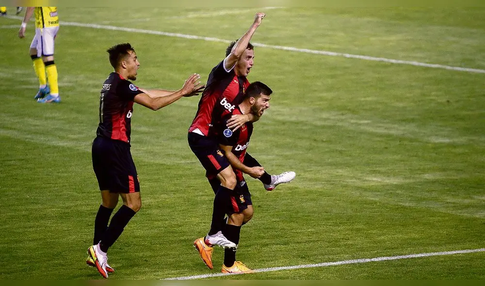 Nuevo reto. Melgar avanzó a fase de grupos de la Sudamericana tras vencer a Cienciano. Foto: La República Nuevo reto. Melgar avanzó a fase de grupos de la Sudamericana tras vencer a Cienciano. Foto: La República