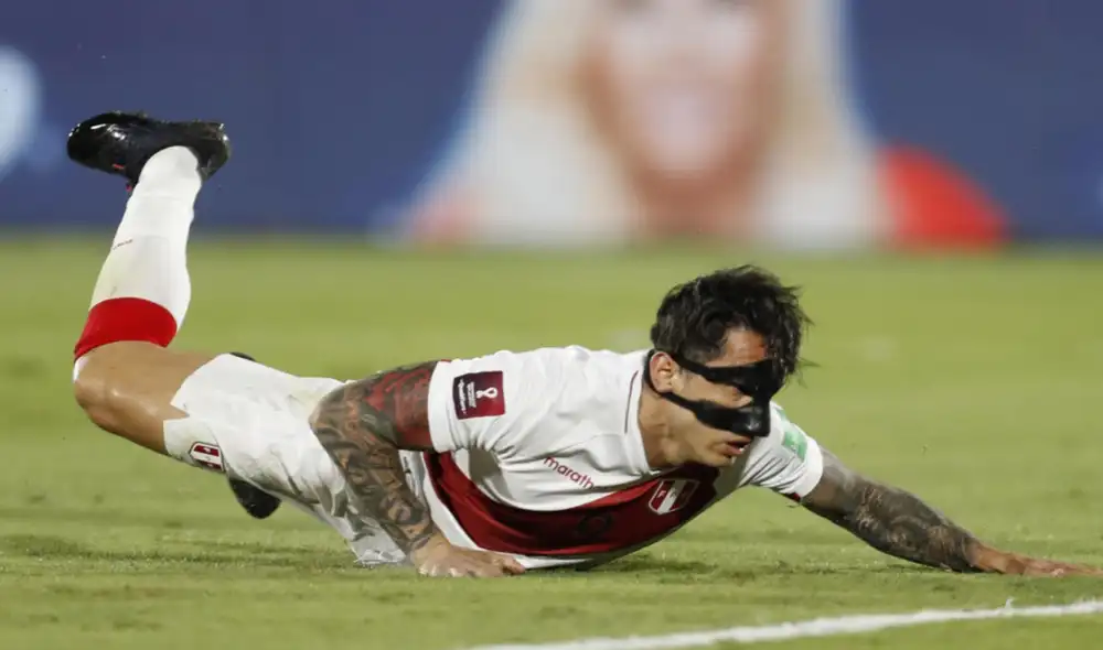 Gianluca Lapadula tuvo las chances más claras de anotar para Perú. Foto: EFE
