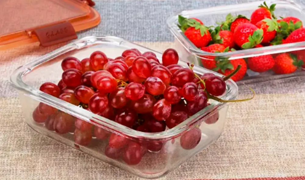 Existen diferentes trucos que sirven para eliminar la grasa u los malos olores de los tápers. Foto: Ecomark