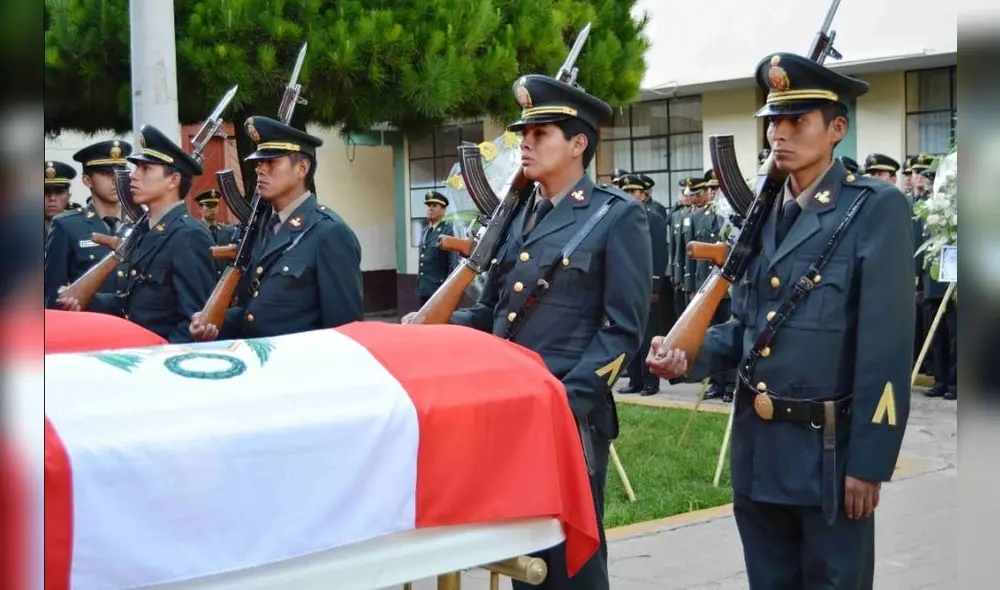 Policía rindió honras fúnebres a efectivo fallecido. Foto: referencial/archivo LR Policía rindió honras fúnebres a efectivo fallecido. Foto: referencial/archivo LR