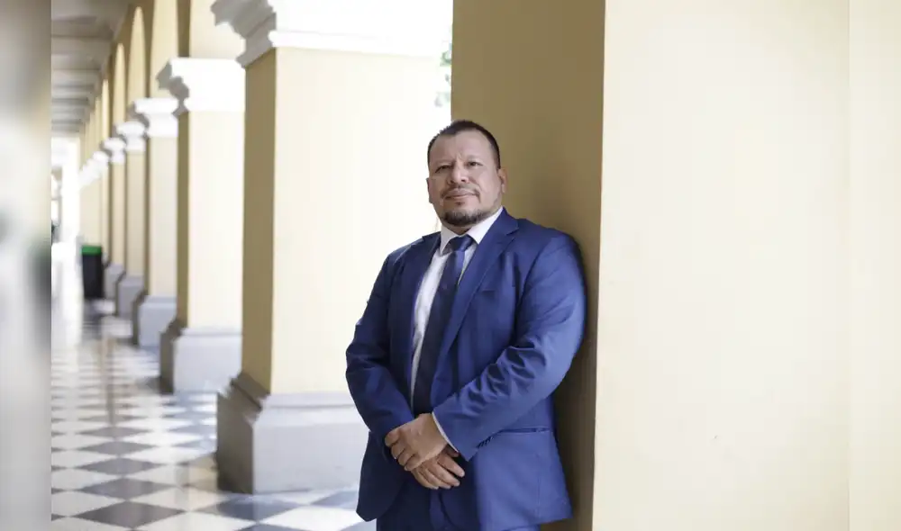 "Si no se cree en las instituciones y en los políticos que están a cargo, [la población] no hará caso digan lo que digan”., detalló Percy Mayta-Tristán. Foto: Gerardo Marín