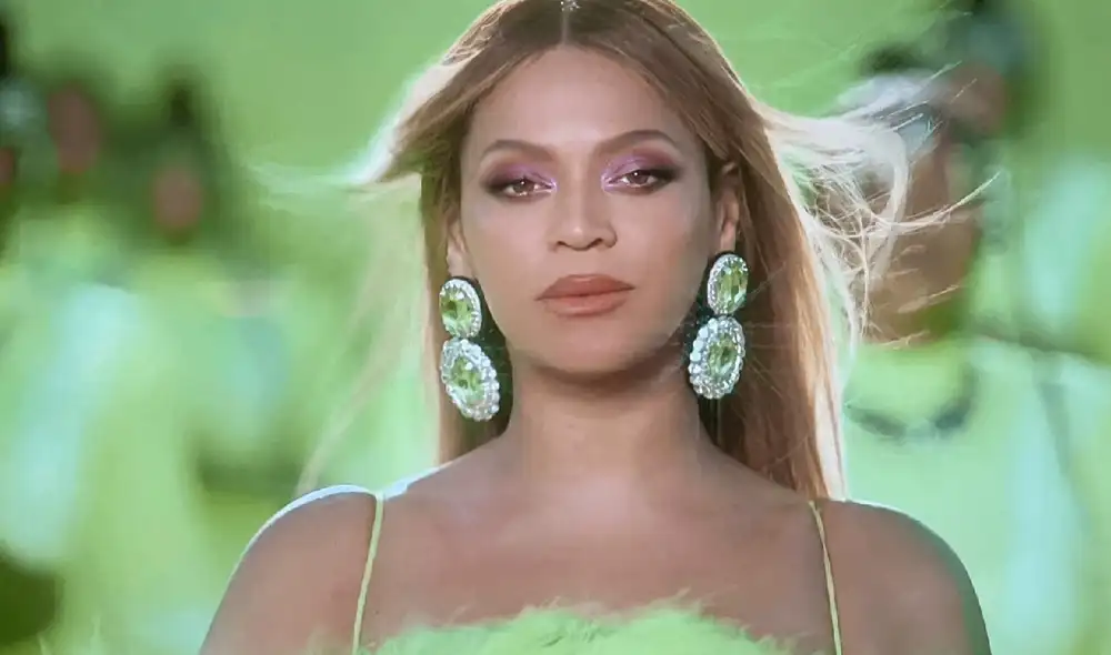 La cantante hizo la primera interpretación de la noche. Foto: difusión