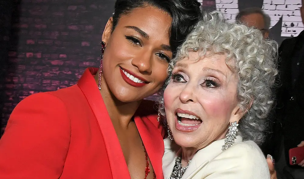 Ariana DeBose y Rita Moreno en la premiere de "Amor sin Barreras". Ambas participaron de la 94º edición de los Premios Oscar. Foto: difusión.