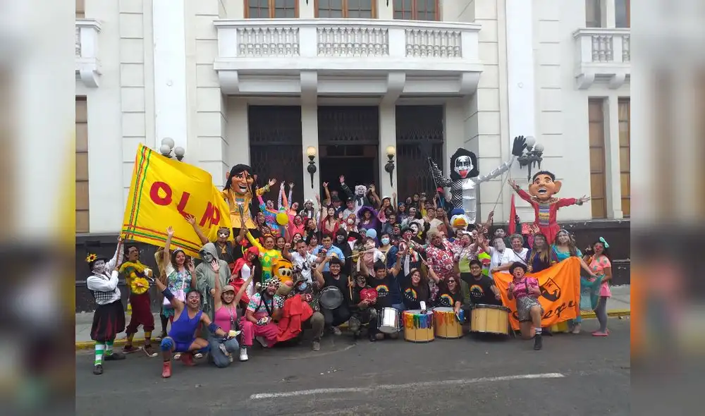 Participaron 100 artistas en desfile. Foto: La República