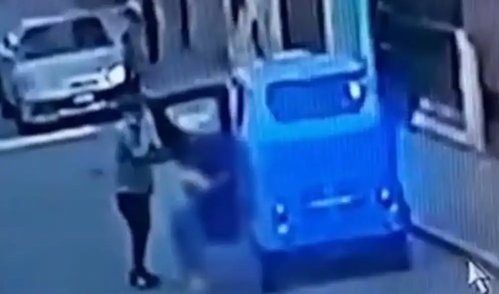 Sujeto interceptó al pequeño a plena luz del día. Vecinas hicieron la denuncia ante la PNP. Foto: captura ATV Noticias