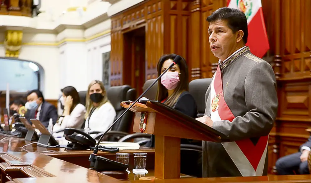 El dato. El discurso del presidente Pedro Castillo duró menos de 30 minutos. Leyó 13 páginas y se retiró del hemiciclo. Tenía los votos a su favor en el bolsillo. Foto: Congreso