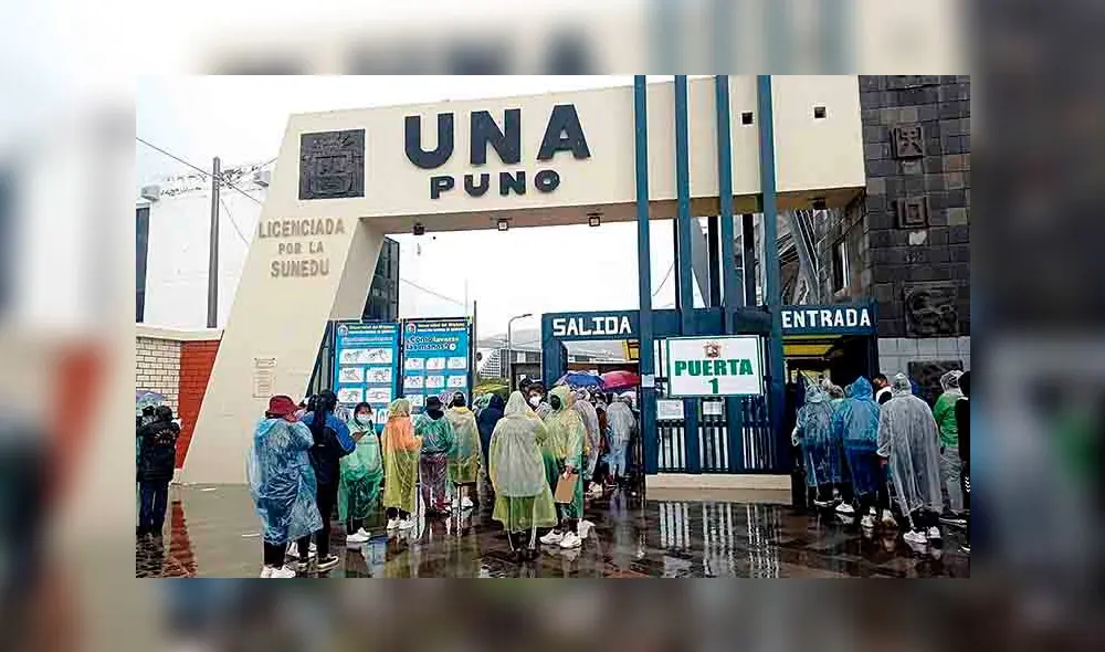 Volvieron a clases. Son 15 mil estudiantes en la UNA. Foto: La República Volvieron a clases. Son 15 mil estudiantes en la UNA. Foto: La República