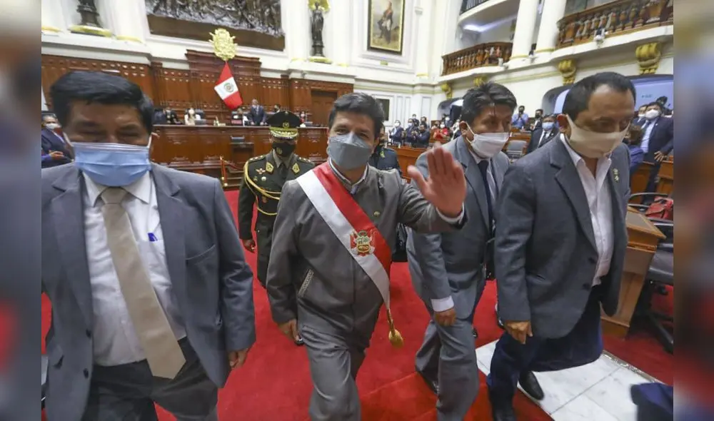 José Palomino Manchego aseguró que aceptó defender al jefe de Estado tras leer su caso y encontrar fundamentos para su defensa ante el Pleno. Foto: Agencia Andina