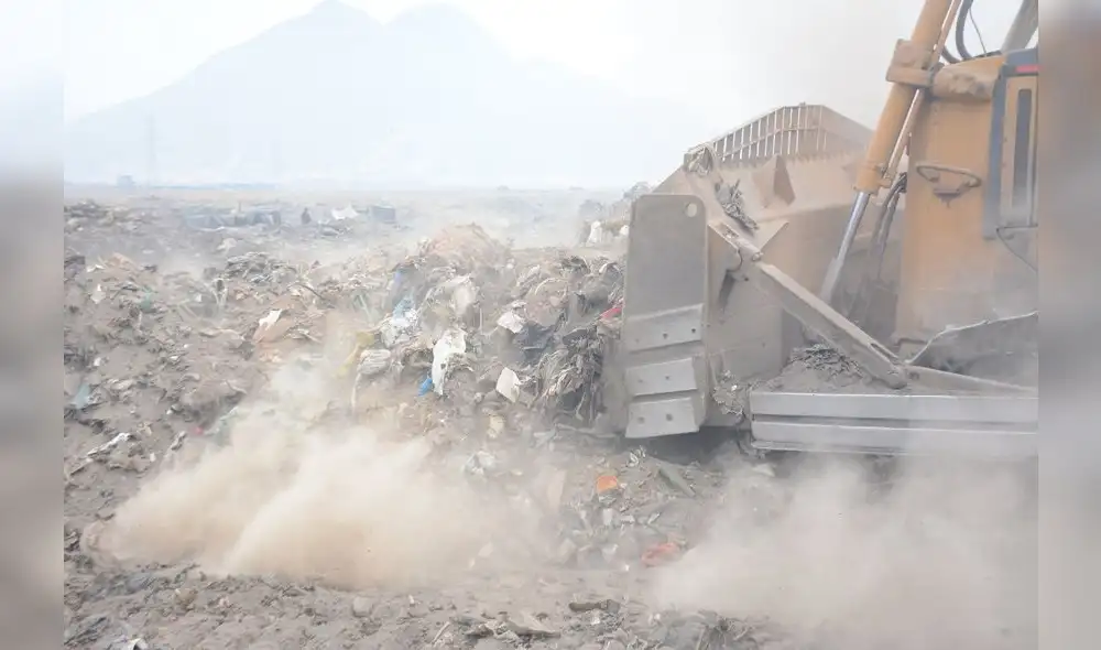Comunas deberán apoyar limpieza del botadero El Milagro. Foto: Segat