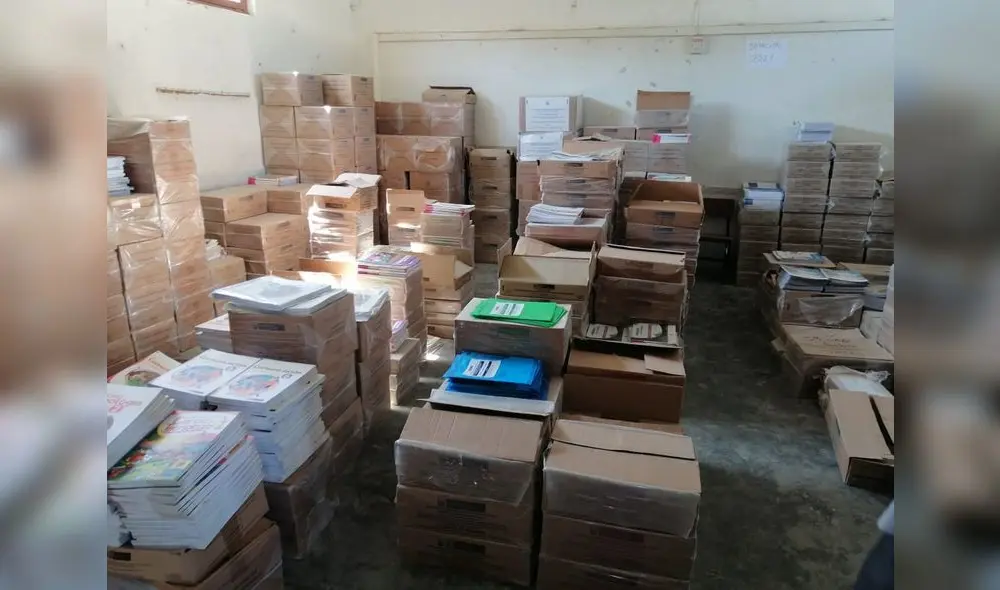 Libros y otros materiales aún no son distribuidos. Foto: Contraloría General