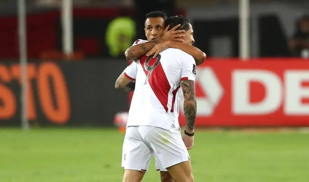 La Blanquirroja se fue al descanso ganando 2-0 con goles de Lapadula y Yotún. Foto: Twitter/@SeleccionPeru La Blanquirroja se fue al descanso ganando 2-0 con goles de Lapadula y Yotún. Foto: Twitter/@SeleccionPeru
