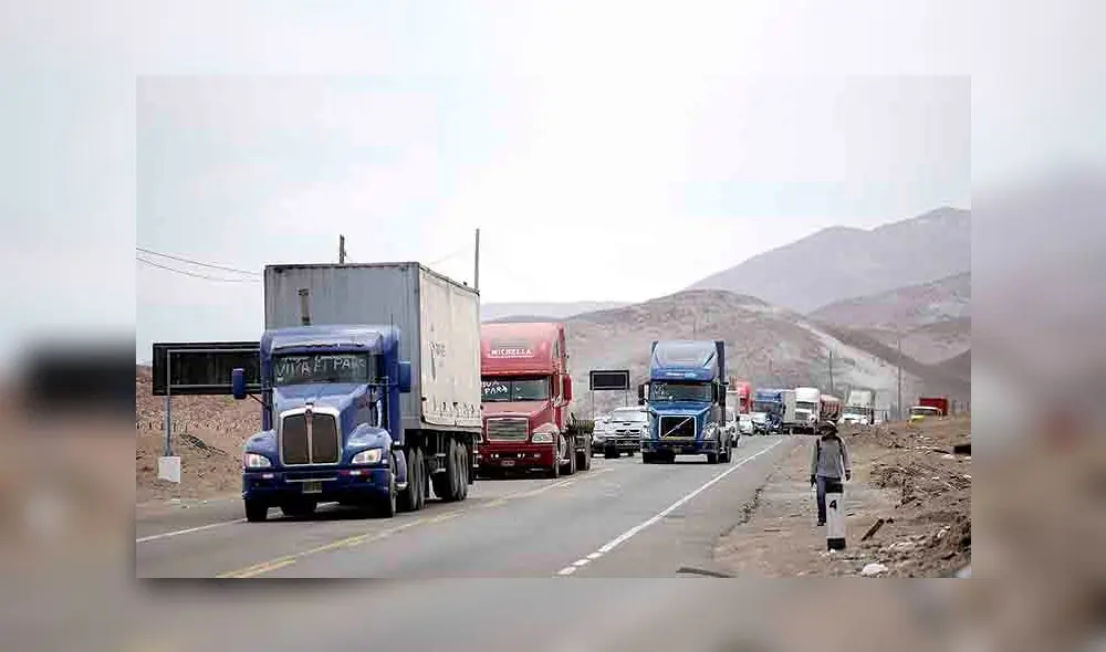 El 15 de abril se pre publicará la norma que exonera del examen de conocimientos a los choferes mayores de 55 años siempre y cuando no registren papeletas. Foto: difusión.