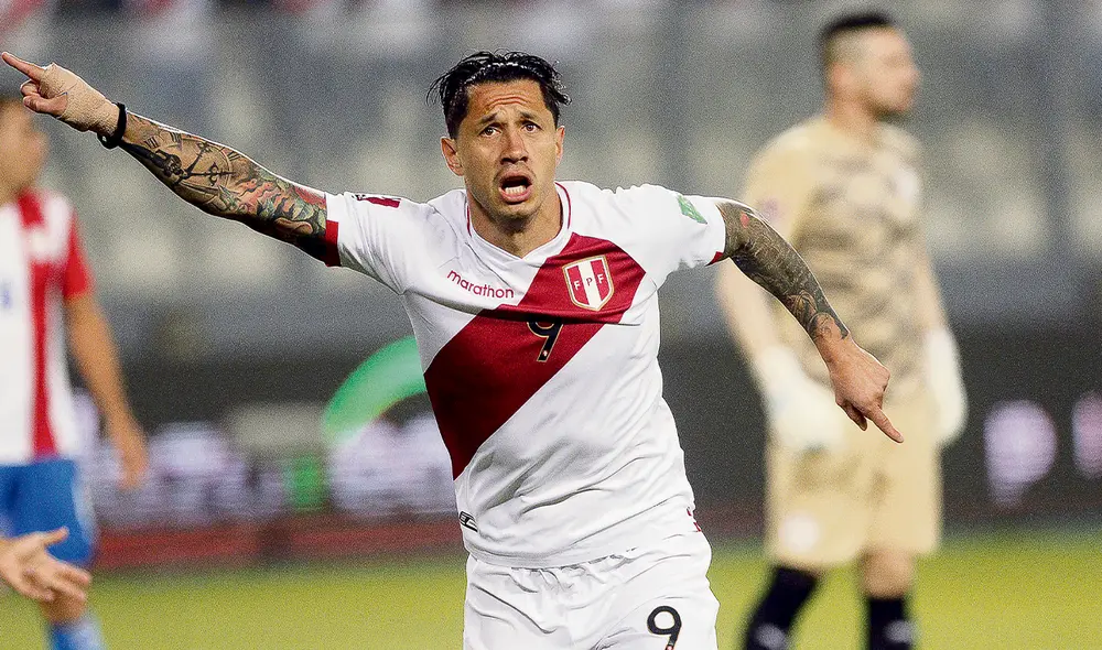 El dato. El gol que Lapadula tanto buscó llegó al inicio de este encuentro clave. Y el delantero consagró su relación con la hinchada al cantar el 'Contigo, Perú' al finalizar los 90 minutos. Foto: Luis Jimenez/ La República