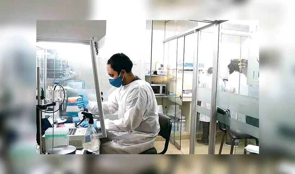 Seguimiento. Grupo de profesionales revisará el cuadro clínico y harán seguimiento a sus contactos. Foto: La República Seguimiento. Grupo de profesionales revisará el cuadro clínico y harán seguimiento a sus contactos. Foto: La República