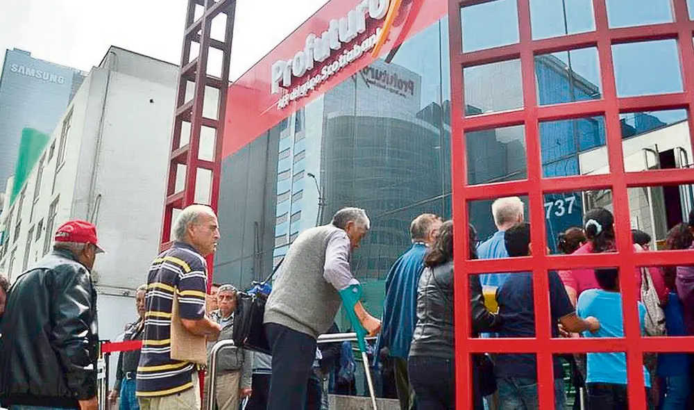 Impacto. Más retiros de AFP afectarían rentabilidad de fondos y elevarían cotización del dólar, advirtió el MEF y el BCRP. Foto: Andina