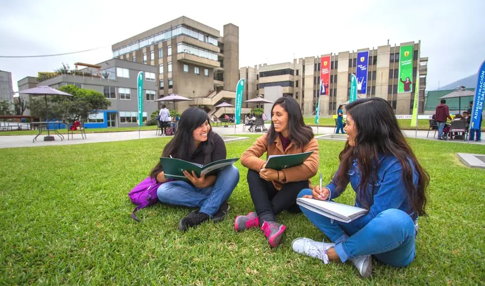 Con esto se busca cerrar la brecha de género que existe en el acceso a la educación. Foto: Andina Con esto se busca cerrar la brecha de género que existe en el acceso a la educación. Foto: Andina