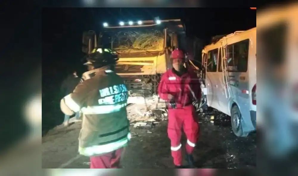 Puno. Siniestro se produjo en la vía Juliaca - Cusco. Foto: Radio Altiva Puno. Siniestro se produjo en la vía Juliaca - Cusco. Foto: Radio Altiva