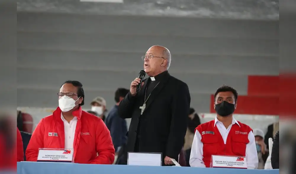 Monseñor Pedro Barreto fue parte de la mesa de diálogo en el Coliseo Wanka el pasado jueves 7. FOTO: Twitter Monseñor Pedro Barreto fue parte de la mesa de diálogo en el Coliseo Wanka el pasado jueves 7. FOTO: Twitter