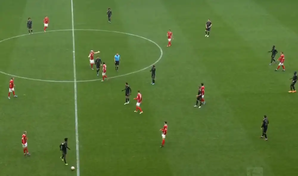 Bayern Múnich derrotó 4-1 a Friburgo. Foto: ESPN Bayern Múnich derrotó 4-1 a Friburgo. Foto: ESPN