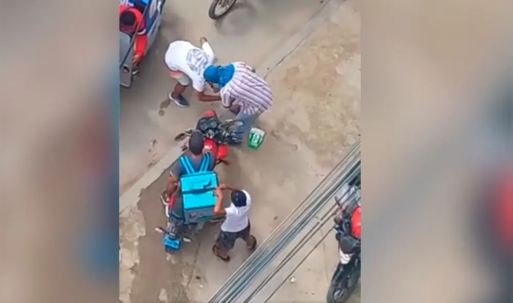 Repartidos no bajó de su motocicleta mientras era asaltado. Foto: captura de video/Radio Marañón. Repartidos no bajó de su motocicleta mientras era asaltado. Foto: captura de video/Radio Marañón.