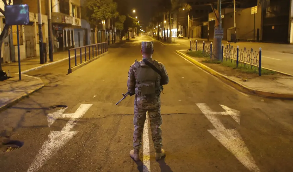 Gobierno anunció el toque de queda este martes 5 de abril. Foto: Archivo LR