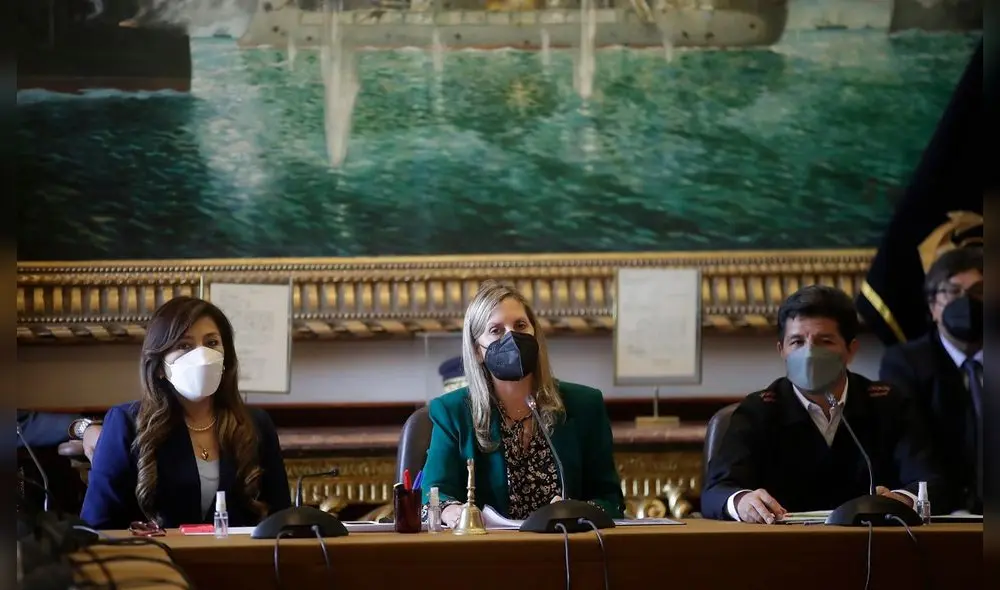 María del Carmen Alva dijo a los congresistas de Perú Libre que no habían sido invitados a la reunión. Foto: Presidencia María del Carmen Alva dijo a los congresistas de Perú Libre que no habían sido invitados a la reunión. Foto: Presidencia