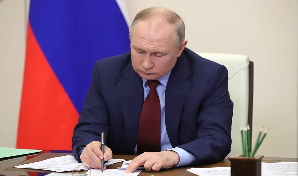 Vladimir Putin criticó nuevamente a Occidente por su política contra Rusia. Foto: Sputnik/EFE Vladimir Putin criticó nuevamente a Occidente por su política contra Rusia. Foto: Sputnik/EFE