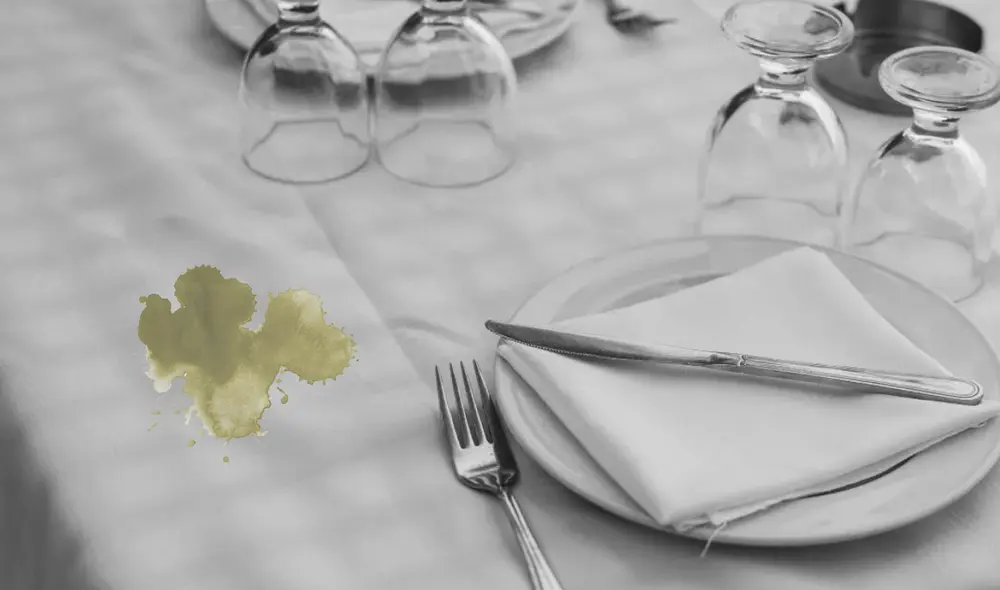 Existen muchos trucos caseros para eliminar las manchas de grasa de tus manteles. Foto: viviendoencasa