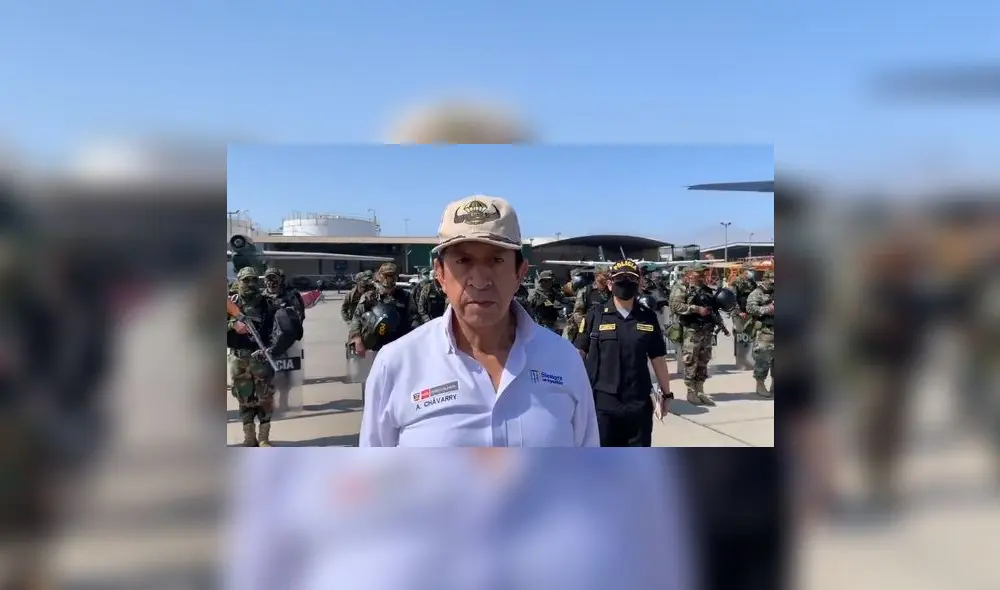 El ministro Alfonso Chávarry supervisará y reforzará el trabajo de los agentes de la PNP. Foto: captura Twitter Mininter