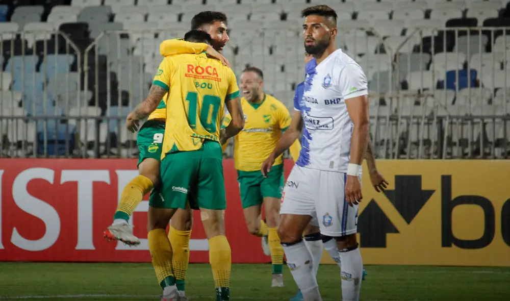 Antofagasta vs. Defensa y Justicia: el cuadro argentino se fue al descanso con el marcador 2-0 a su favor. Foto: ESPN