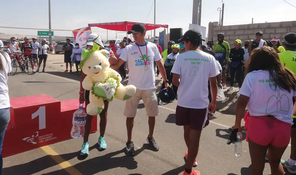 La actividad generó críticas entre los ciclistas participantes por los "premios" que se repartieron. Foto: difusión La actividad generó críticas entre los ciclistas participantes por los "premios" que se repartieron. Foto: difusión