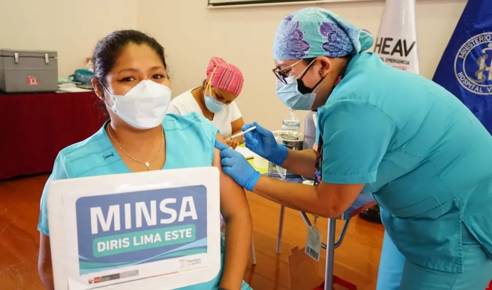 Vacunación de la cuarta dosis ya inició en Lima y Callao. Foto: Minsa