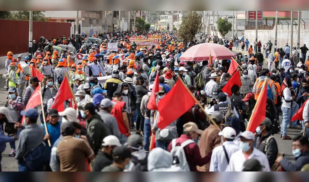No se denunciaron daños a la propiedad pública y privada en protesta. Foto: Rodrigo Talavera/La Republica