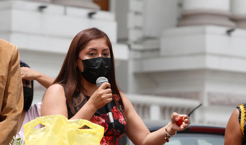 Congresista de Perú Libre declaró que el líder de la PCM ya cumplió su ciclo y manifestó que sus declaraciones son "palabras desafortunadas". Foto: La República Congresista de Perú Libre declaró que el líder de la PCM ya cumplió su ciclo y manifestó que sus declaraciones son "palabras desafortunadas". Foto: La República