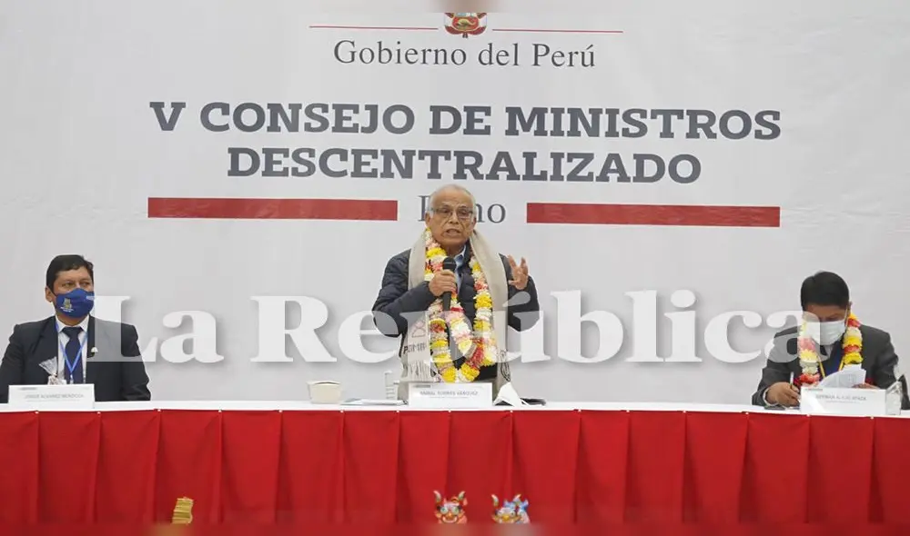 Puno. El titular de la PCM, Aníbal Torres, nuevamente dio un discurso controversial, esta vez desde Huancané. Foto: La República/Carlos Cisneros Puno. El titular de la PCM, Aníbal Torres, nuevamente dio un discurso controversial, esta vez desde Huancané. Foto: La República/Carlos Cisneros